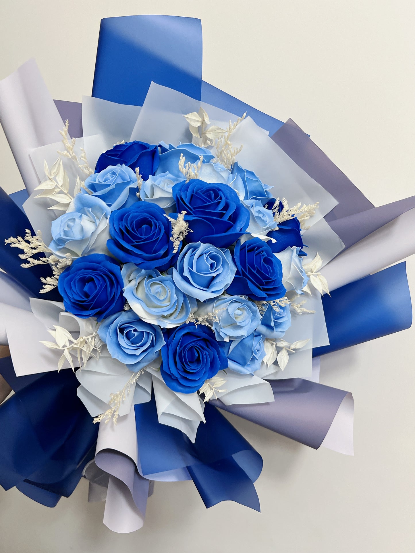 -| 番梘花|- 21枝藍玫瑰花束